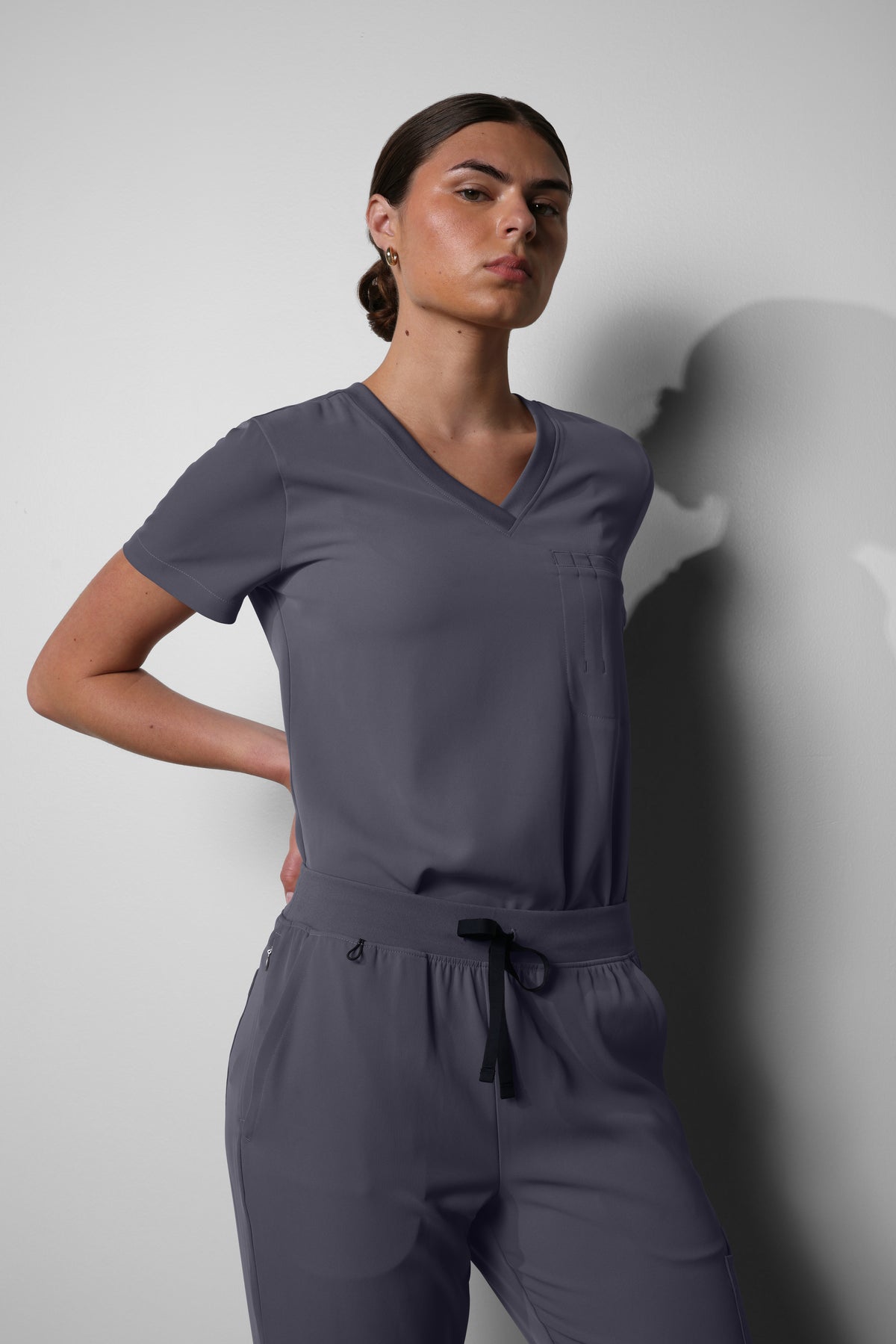 Women's No.10 Short Sleeve V-Neck 1 Pocket Scrub Top in PerformaCREPE