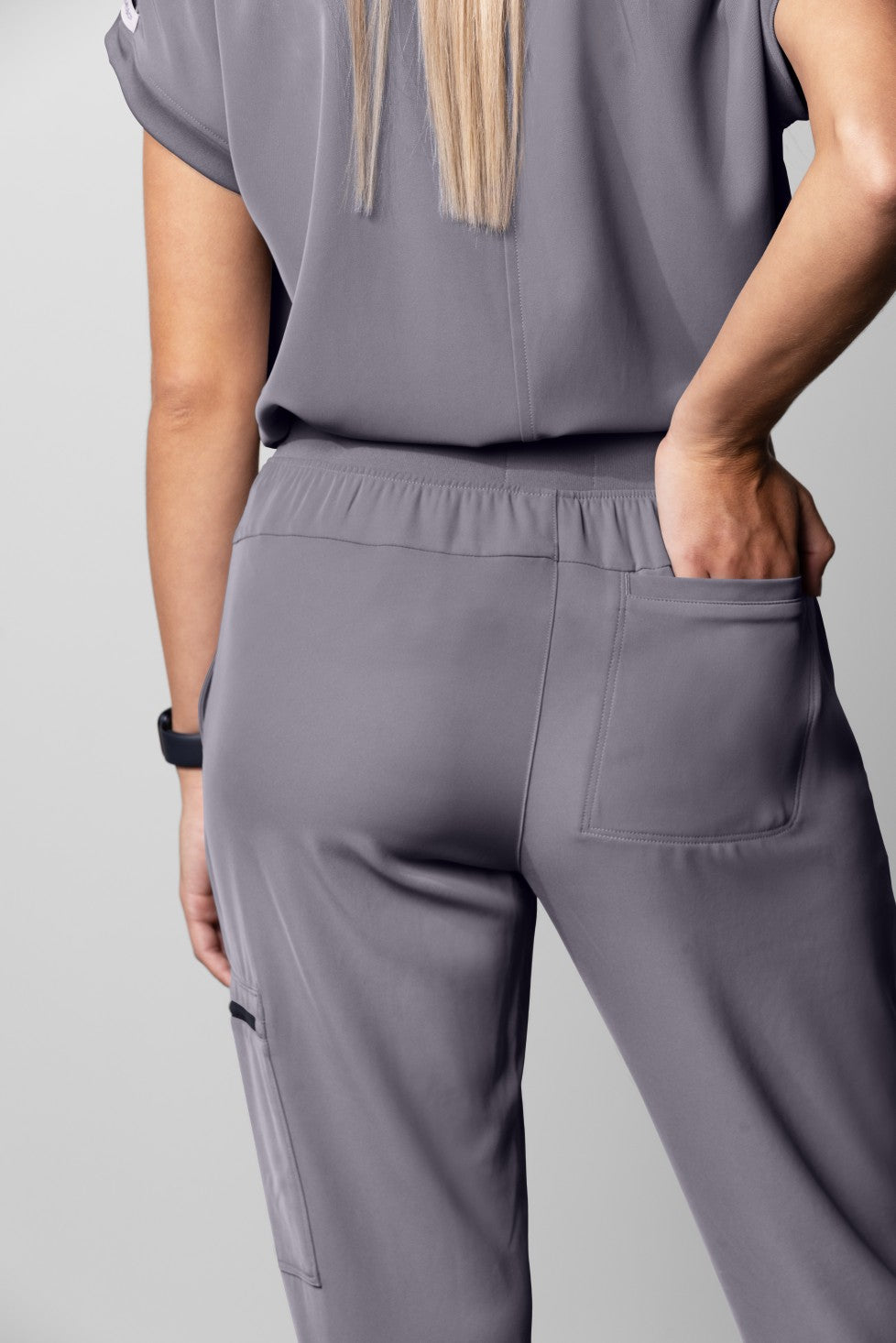 Women's No.14 Jogger 5 Pocket Scrub Pant in PerformaCREPE