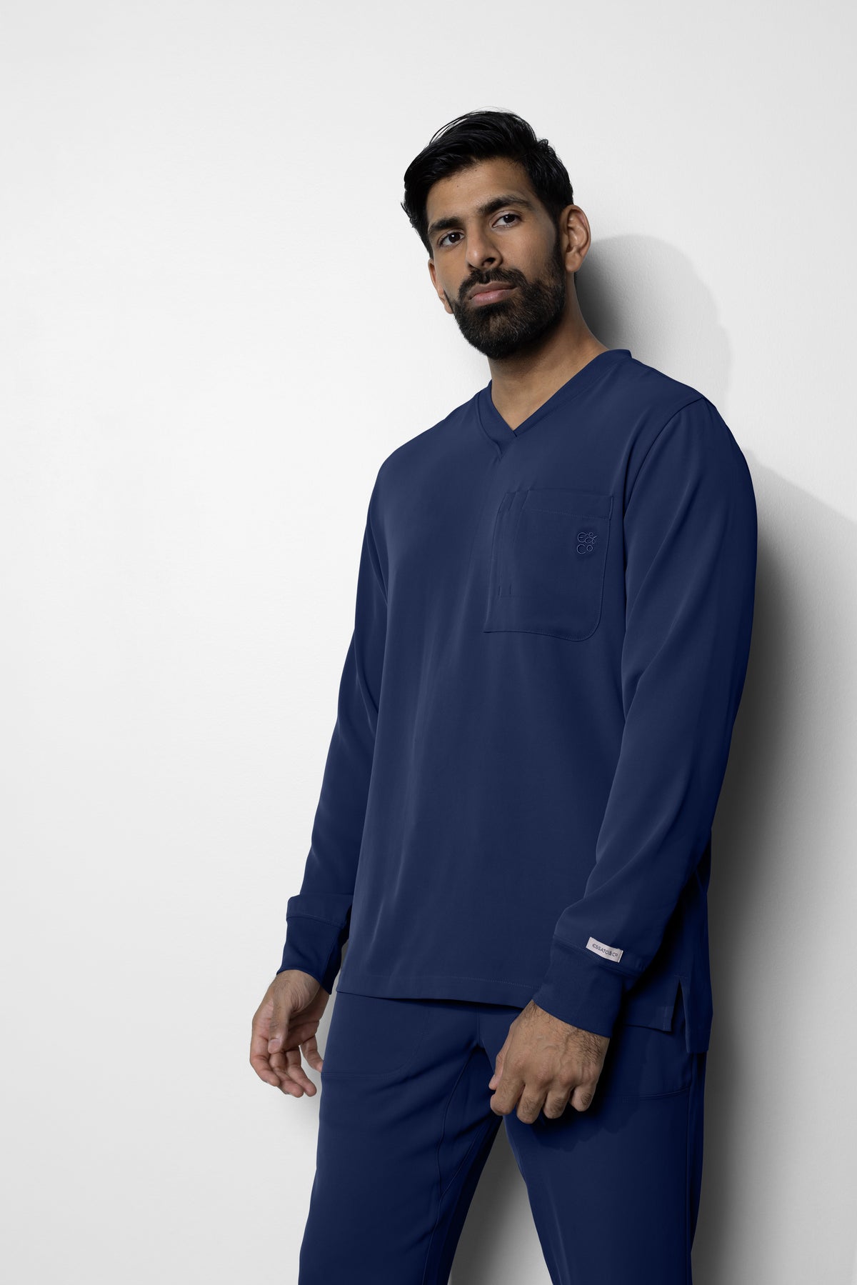 Men's No.47 Long Sleeve V-Neck 1 Pocket Scrub Top in PerformaCREPE