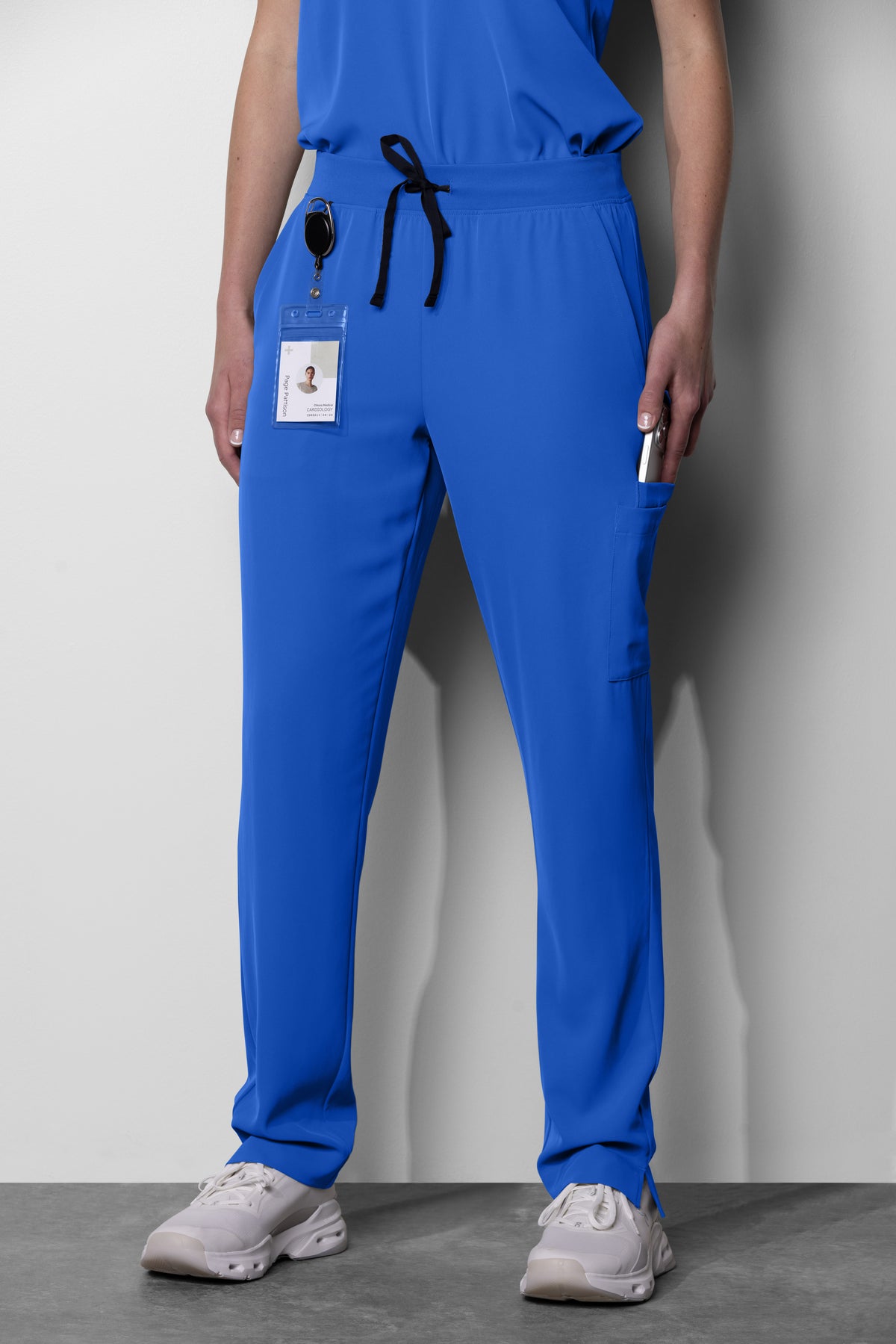 Women's No.13 Slim Straight Leg 7 Pocket Scrub Pant in PerformaCREPE