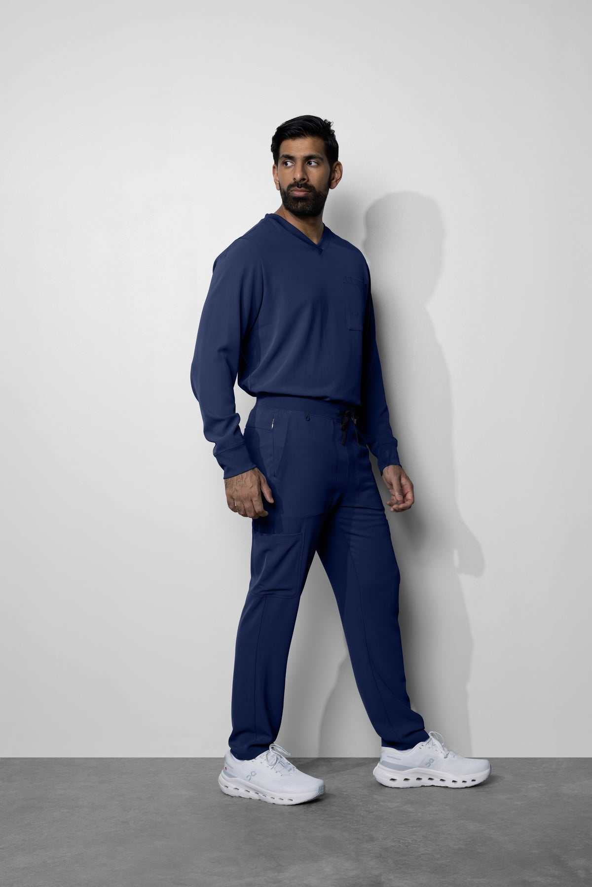 Men's No.47 Long Sleeve V-Neck 1 Pocket Scrub Top in PerformaCREPE