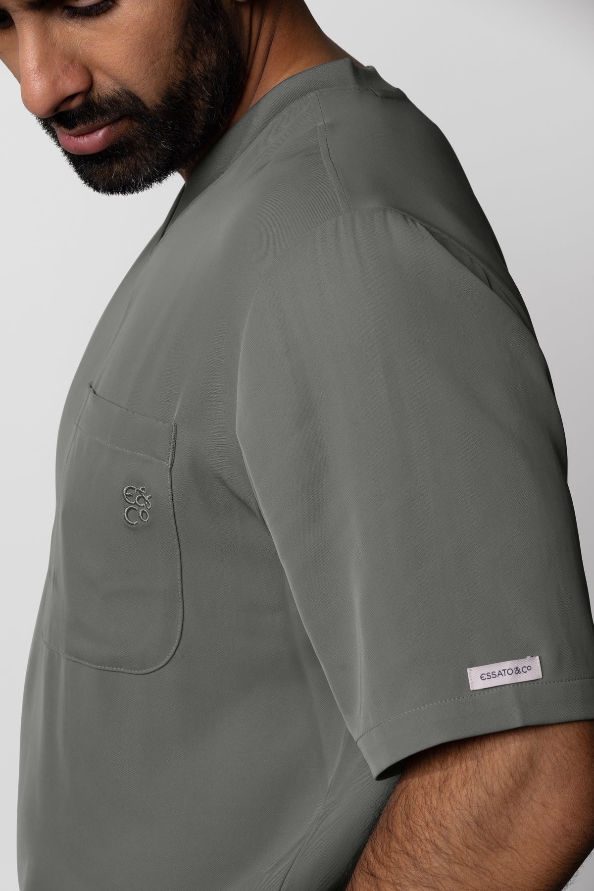 Men's No.17 Short Sleeve Crew Neck 1 Pocket Scrub Top in PerformaCREPE