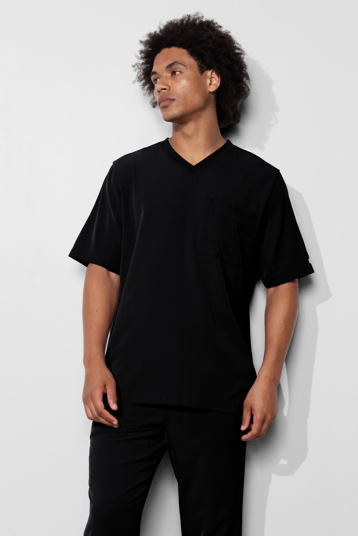 Men's No.16 Short Sleeve V-Neck 1 Pocket Scrub Top in PerformaCREPE