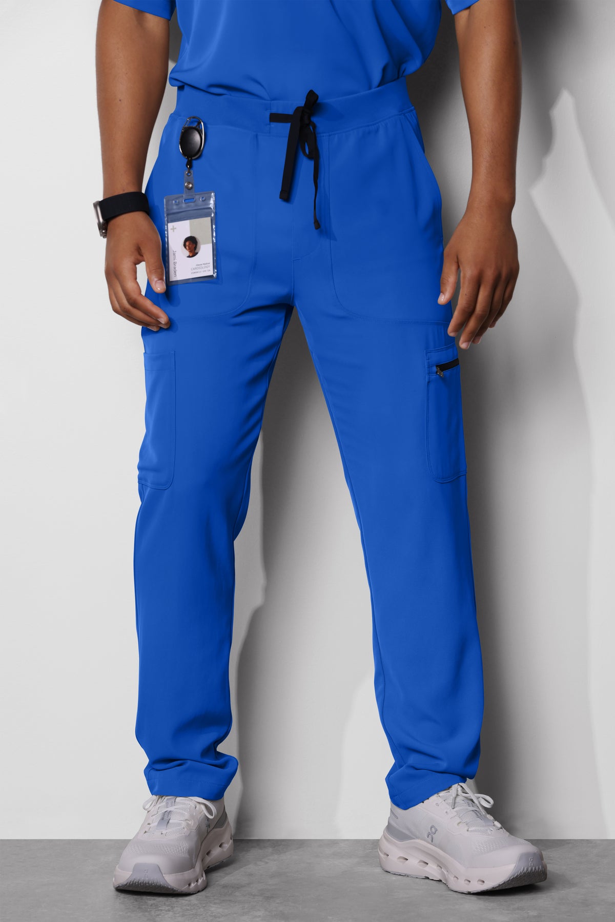 Men's No.18 Straight Leg 7 Pocket Cargo Scrub Pant in PerformaCREPE