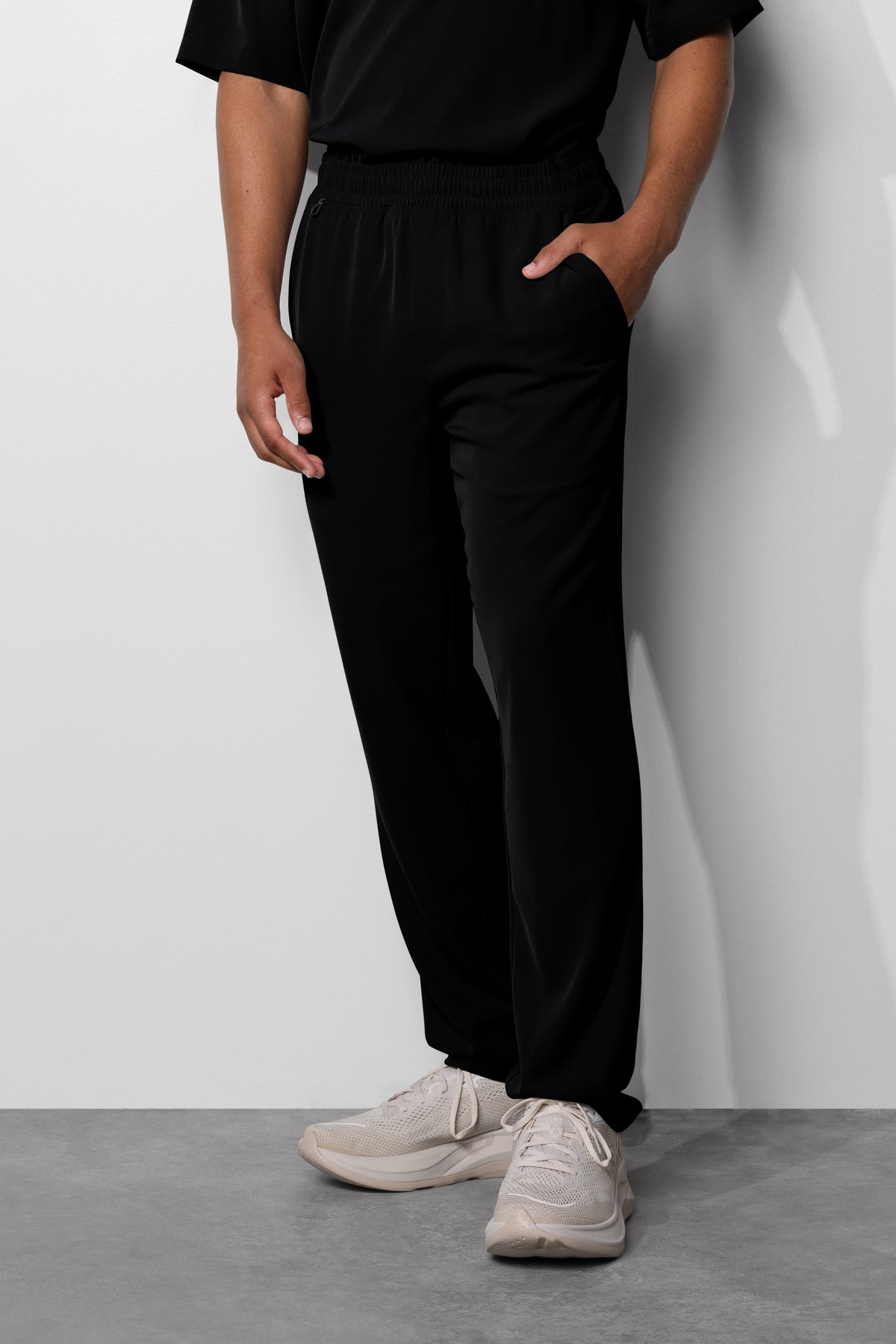 Men's No.19 Straight Leg 5 Pocket Scrub Pant in PerformaCREPE