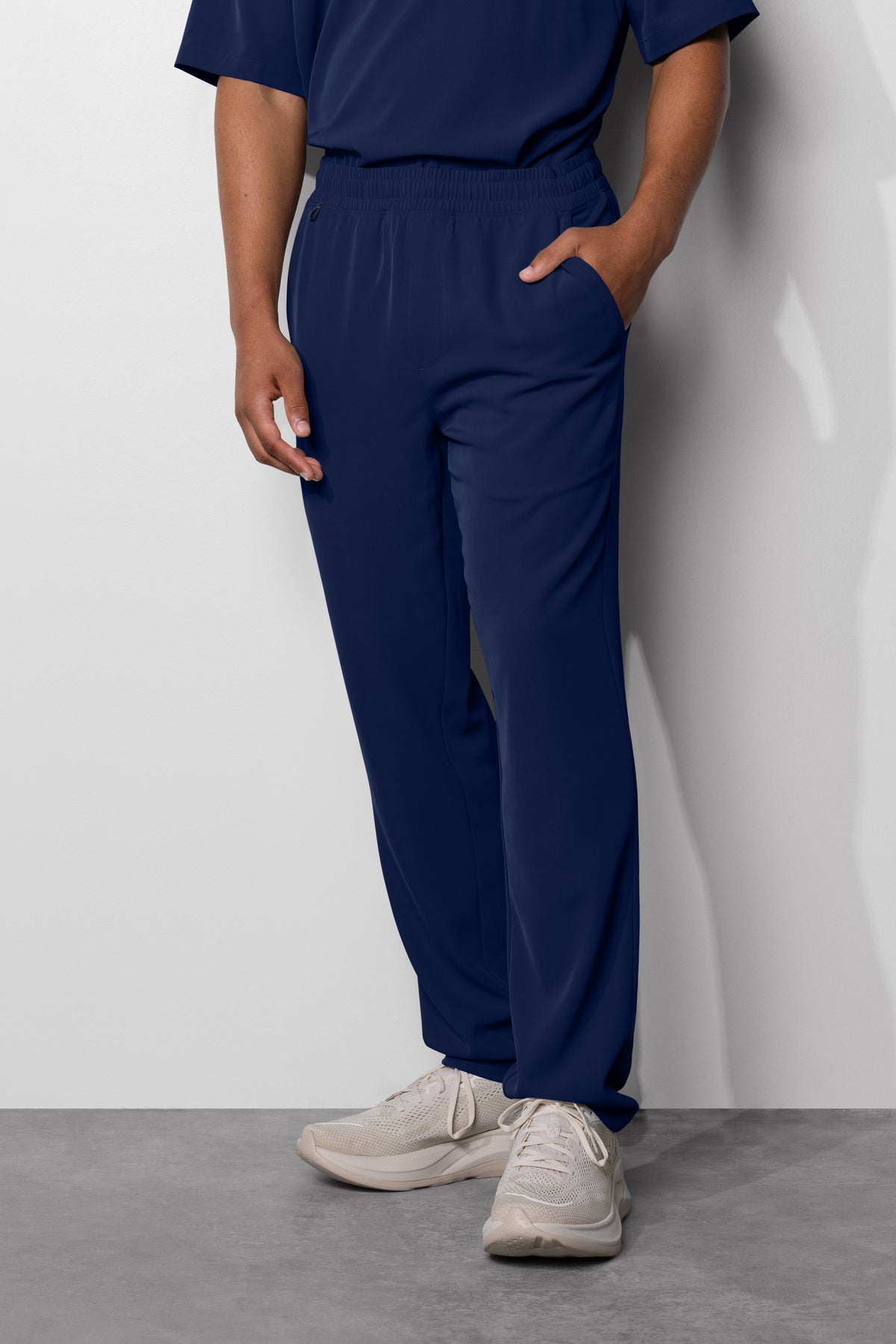 Men's No.19 Straight Leg 5 Pocket Scrub Pant in PerformaCREPE