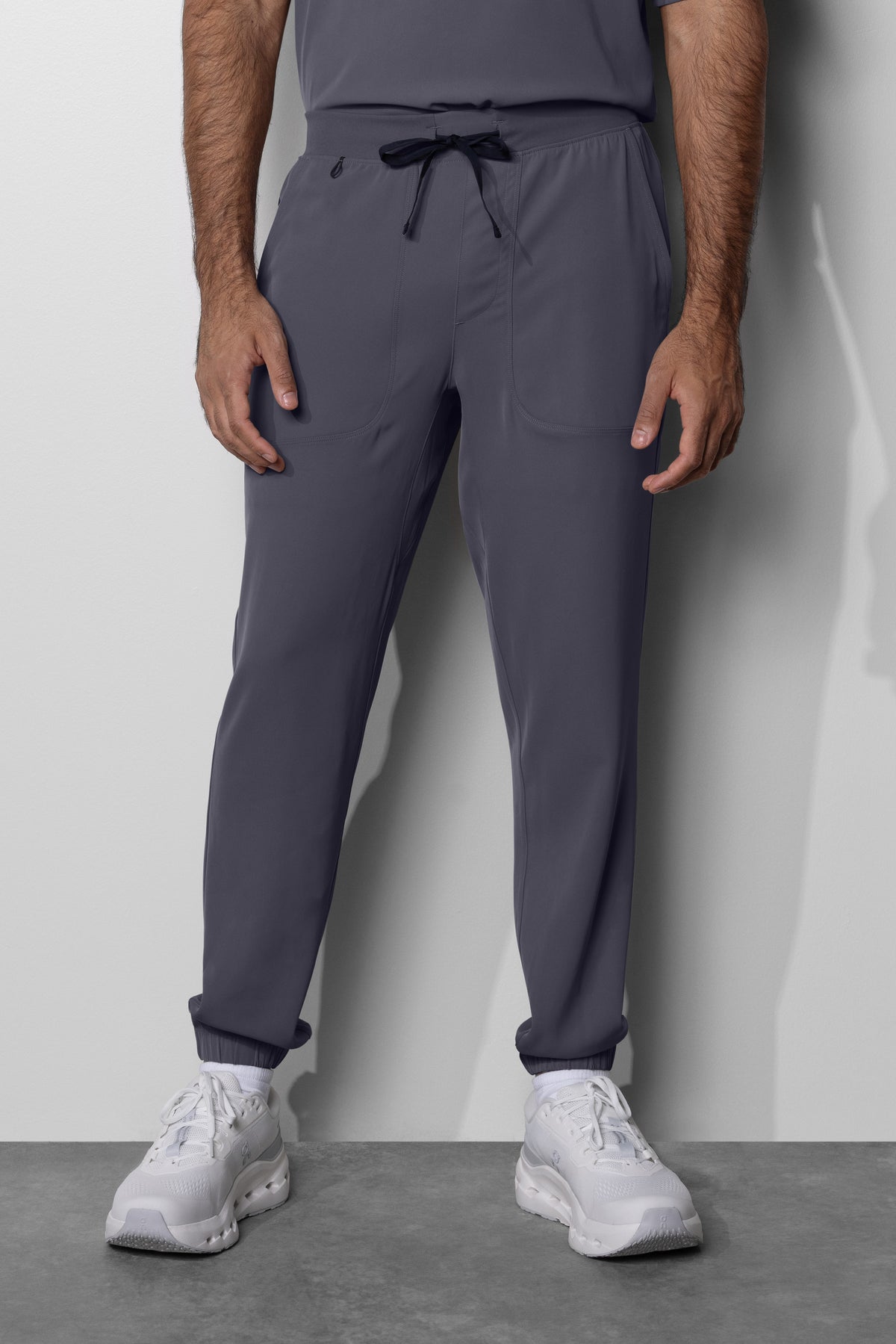 Men's No.32 Jogger 5 Pocket Scrub Pant in PerformaCREPE