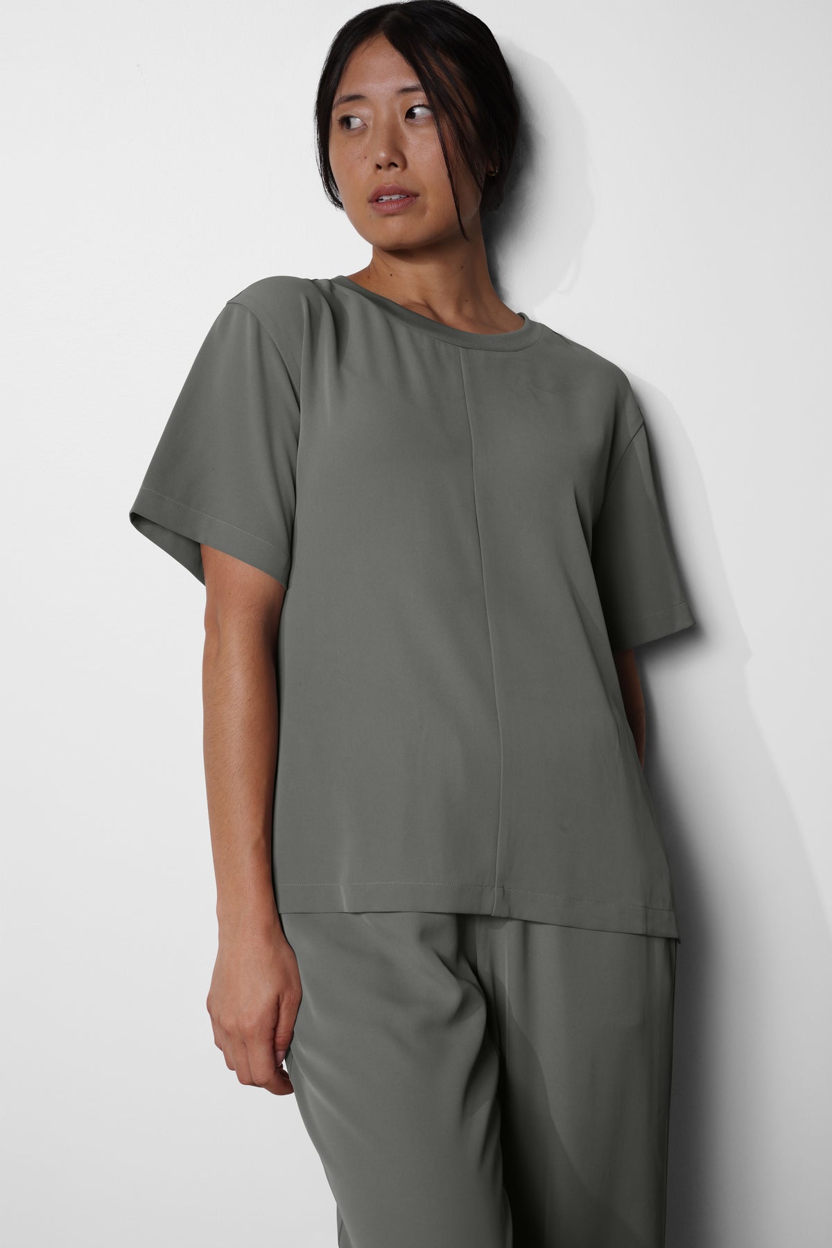 Women's No.34 Short Sleeve Crew Neck Scrub Top in PerformaCREPE