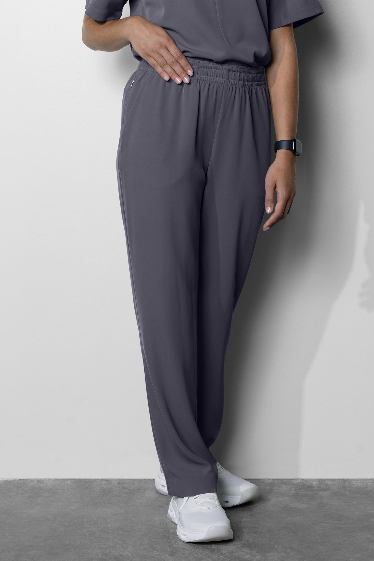 Women's No.37 Straight Leg Scrub Pant in PerformaCREPE